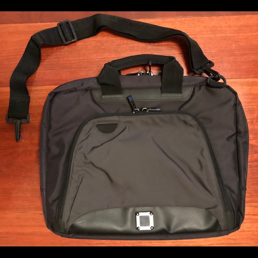 💻 GAP Briefcase/Laptop Bag (Padded)